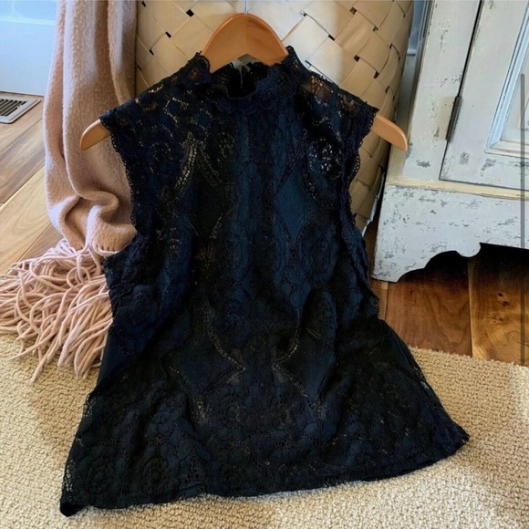 New! Fall Black Lace Tank - Picture 4 of 4
